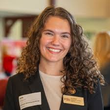 Today I was delighted to attend Florida State University 's Tampa Noles  Networking event with Olivia Montgomery. I spoke to so many amazing alumni  who provided powerful advice for students!