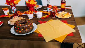 Schafe kuchen kuchen mit fondant kuchen und torten rezepte süße desserts kuchen kindergeburtstag tolle kuchen hundekuchen tortendekorationen techniken kinder torten. 20 Diy Ideen Fur Den Feuerwehr Kindergeburtstag Frecher Fratz