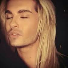 Well, he is none other but the german heartthrob bill kaulitz. Bill Kaulitz Billshakesitup Twitter