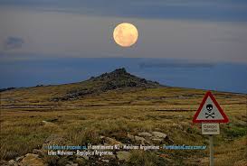 Islas malvinas una tierra irredenta argentina a la que no olvidamos ni renunciamos y mantenemos presente la memoria. Islas Malvinas Argentinas