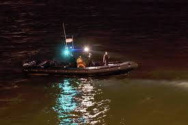 Polis mengesahkan kenderaan yang tercampak ke dalam laut selepas kemalangan di kilometer 4 jambatan pulau pinang di. Berita Harian On Twitter Kereta Terhumban Ke Laut Selepas Kemalangan Di Jambatan Pulau Pinang Https T Co Zbqig5ayq8