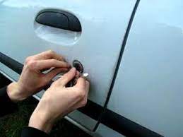 Hello à tous et un grand merci pour la qualité des infos que l'on trouve sur planete renault voila mon pb : Ouverture D Une Portiere De Clio Campus Youtube