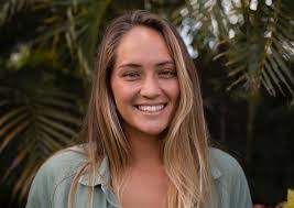 Miranda Beal's Instagram, Twitter & Facebook