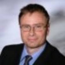 Robert Holzhauser's Instagram, Twitter & Facebook