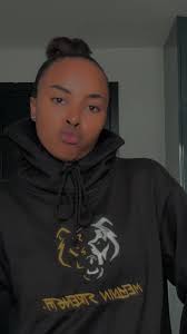 Leila Anderson (@leila_anderson_)