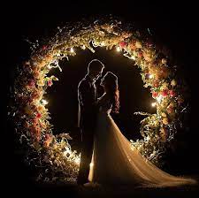 The Wedding Bliss On Instagram An Absolute Fairy Tale Beautifully Captured By Lapkovsky Night Wedding Photos Wedding Photos Romantic Wedding Photos