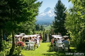 Mt Hood Organic Farms Weddings Columbia River Gorge Wedding Venue Mt Organic Farm Wedding Portland Wedding Venues Portland Weddings