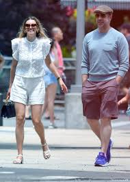 On june 27, jason continued to spark romance rumors when he was spotted in new york city. Are Jason Sudeikis And Keeley Hazell Dating Popsugar Celebrity