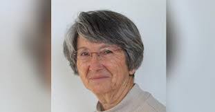 Kathleen Troyer's Instagram, Twitter & Facebook