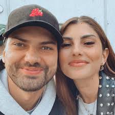 Den schauspieler wilson gonzalez ochsenknecht, eine schwester, cheyenne savannah ochsenknecht. Jimi Blue Ochsenknecht Erstes Paar Foto Mit Yeliz Koc Gala De