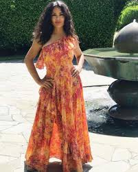 Salma hayek biography salma hayek is best known as actress, director, television and film producer, model who has an estimated net worth of $200 million. Salma Hayek Biography Net Worth Profession And Achievements Gud Story