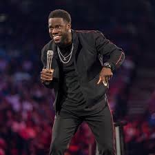 Comedian kevin hart performs in front of a crowd of 53,000 people at philadelphia's outdoor venue, lincoln financial field. Review Kevin Hart S Netflix Comedy Special Irresponsible