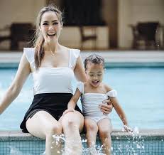 Catherine sharon gasnier atau cathy sharon (lahir di jakarta, 8 oktober 1982; Namanya Dicatut Terkait Prostitusi Online Cathy Sharon Melapor Ke Polda Metro Jaya Kabar Nusantara News Barometer Indonesia