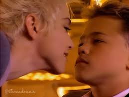 Julie Brown Vague Medusa: Dare to Be Truthful 1992 ♫ Come on, get vague!  Let your body move without thinking! Come on, get vague! Let your IQ drop  while you bop! Vanna