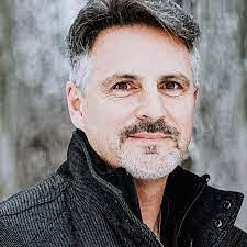 Mark Mollett's Instagram, Twitter & Facebook