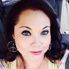 Candace Bach's Instagram, Twitter & Facebook