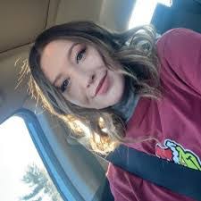 Nicole Schuyler's Instagram, Twitter & Facebook