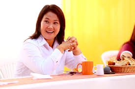 Keiko fujimori esperó para debatir frente al penal santa mónica al candidato presidencial pedro castillo a través de su cuenta de twitter, keiko fujimori anunció que esperará a pedro castillo. Keiko Fujimori On Twitter Hoy En El Desayuno Me Acompanaron Quienes Estuvieron En Los Momentos Mas Dificiles Que Me Toco Vivir Mi Familia Y Los Jovenes De Fuerza Popular Vamos Con Fe