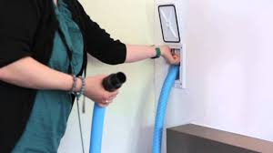 Ein staubsauger soll möglichst wenig strom verbrauchen, einen guten filter haben und für allergiker geeignet sein. Retraflex Schlaucheinzug System Fur Zentralstaubsauger Youtube