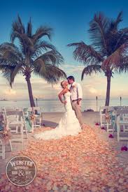 A historic hotel that dates back to 1928 (and one of central florida's top luxury spa resorts), you can't beat don cesar's prime gulf coast beach location in st. 120 Florida Beach Weddings Ideas Beach Wedding Florida Beach Wedding Destination Wedding Package