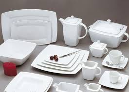 Black And White Dinnerware Sets Modern Dinnerware Trends For Contemporary Table Setting Modern Dinnerware Contemporary Dinnerware Dinnerware