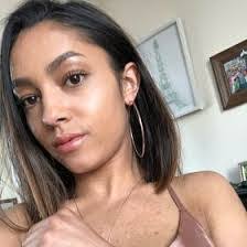 Miranda Malott's Instagram, Twitter & Facebook