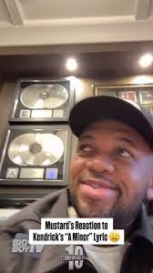 Geno Hill's Instagram, Twitter & Facebook