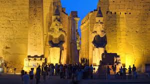 Beberapa tempat wisata di mesir yang menarik dan wajib masuk dalam daftar kunjungan anda adalah sebagai berikut ini: Ini 5 Destinasi Wisata Menarik Di Mesir Okezone Muslim