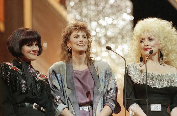 Dolly Parton, Emmylou Harris, Linda Ronstadt on 'Tonight Show'