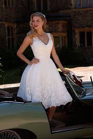 Elegante kleider kurz für hochzeitelegante kleider kurz für hochzeit. Nuojia A Linie V Ausschnitttull Spitze Brautkleider Kurz Strand Hochzeitskleider Weiss 32 Amazon De Beklei Brautkleid Kurz Hochzeitskleid Tee Lange Brautkleid