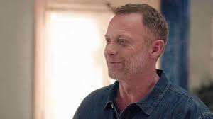 Plus Belle La Vie spoiler : Eric fait une proposition à Blanche (VIDÉO  épisode du 8 octobre) - Plus Belle La Vie le site des fans