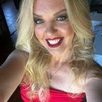 Debra Shuttleworth's Instagram, Twitter & Facebook