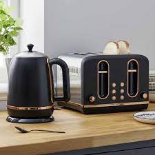 Wilko On Instagram This Matt Black And Copper Kitchenware Is Almost Too Beaut To Use Tag A Copper Kitchen Decor Black And Copper Kitchen Rose Gold Kitchen