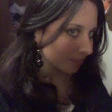 Kari Pelletier's Instagram, Twitter & Facebook