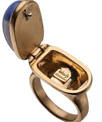 Wendy Brandes Nefertiti Poison Ring Joyeria Joyero