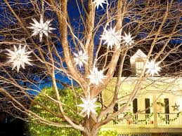 8 Outdoor Holiday Lighting Ideas That Dazzle Outdoor Christmas Lights Outdoor Christmas Christmas House Lights