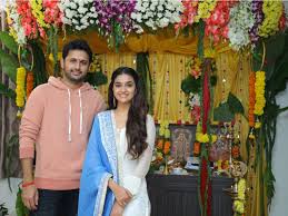 The cast of rangde movie features nithin and keerthy suresh. Venky Atluri Nithiin Keerthy Suresh S Rang De Pooja Done Telugu Movie News Times Of India