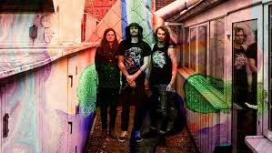 Them definition, the objective case of plural they, used as a direct or indirect object: Us Band All Them Witches Zwischen Den Stuhlen