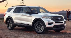 Detailed specs and features for the 2020 ford explorer including dimensions, horsepower, engine, capacity, fuel economy, transmission, engine type, cylinders, drivetrain and more. Ford Explorer Xlt Sport Appearance Package Returns For 2021 Explorer St Is A Hit Carscoops