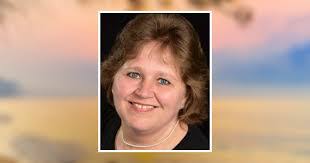 Renae Sweeney's Instagram, Twitter & Facebook