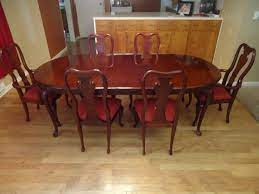 Thomasville furniture mahogany traditional chippendale style blue leather uph. Thomasville Cherry Dining Room Set Queen Anne Table 6 Chairs Leaf Exc Dining Room Furniture Sets Wood Dining Room Furniture Thomasville Furniture Dining Rooms