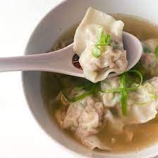 Pancit Molo Is A Filipino Pork And Shrimp Dumpling Soup With Shredded Chicken In A Rich Chicken Broth Molo Recipe Dumplings For Soup Recipes
