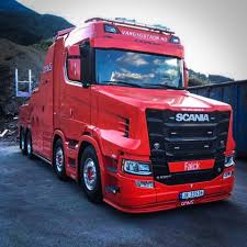 Each winter, snowstorms turn the mountain passes of norway into some of the most dangerous roads in europe, blocking vital trade routes and in extreme cases, causing fatal accidents. Winter Road Rescue Only Way Is Dutch Only Way Is Dutch Facebook