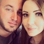 Cari Dyer's Instagram, Twitter & Facebook