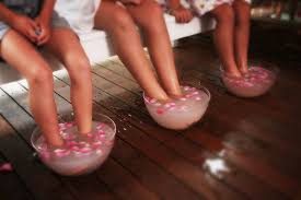 Coming up with birthday gift ideas for 11 and 12 year olds need not be difficult. Smart Idea 10 Year Old Birthday Party Ideas Pinterest