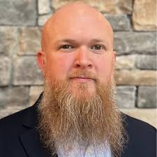 So begins a new chapter in San Diego! Thank you Aaron and team for the warm  welcome! I am incredibly excited to build new relationships and continue  supporting Middle Market Commercial Bank