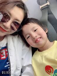 Sao Việt 24h: Bố mẹ chồng Lan Phương buồn vì phải hủy chuyến bay sang Việt  Nam thăm cháu