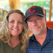 What are some good horse camps and riding locations in the US?