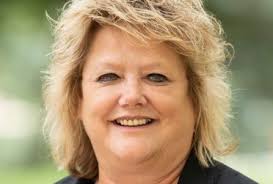 Practice facility pledge honors administrator