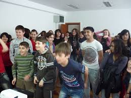 Rezultate pentru ▷ scoala generala ▷ în voluntari ; Voluntdare In Scoala Nr 188 Grupul Local De Tineret Jos Palaria